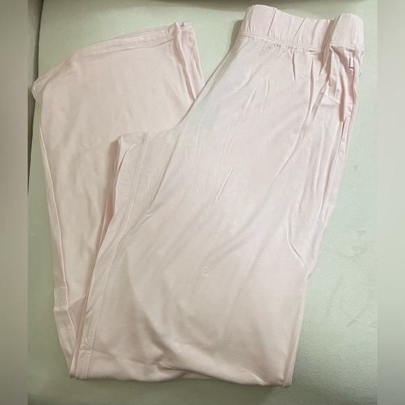 SKIMS NWT Sleep Long Sleeve Soft Pajama Set Pink Bloom Size XS - Picture 7 of 9